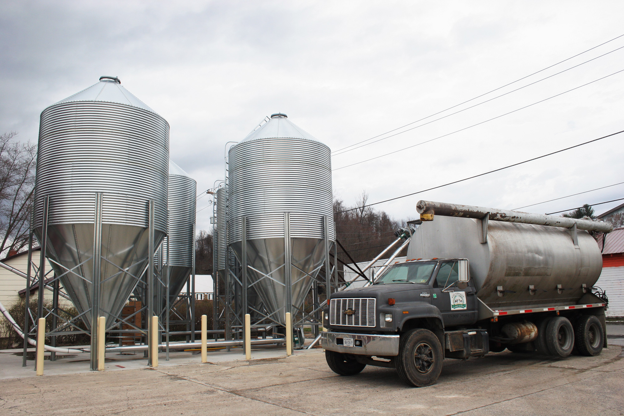 Southwest Farm Supply Bulk Feed Truck